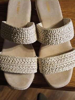 Old Navy Beige Woven Platform Slide Sandals